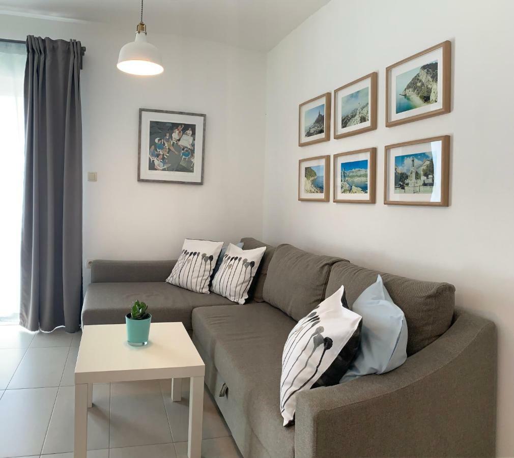 17 Pines Appartement Makarska Buitenkant foto