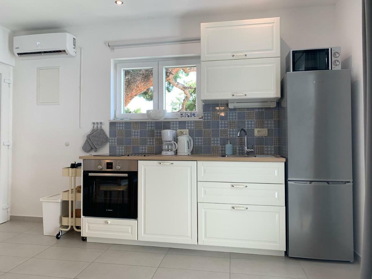 17 Pines Appartement Makarska Buitenkant foto