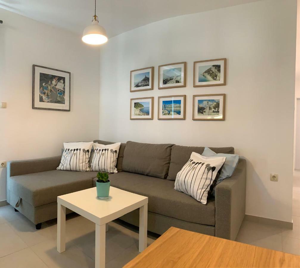 17 Pines Appartement Makarska Buitenkant foto